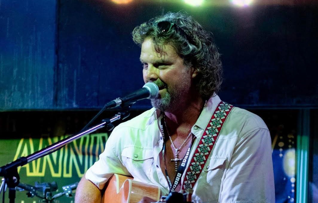 ROBERT WAYNE WALKUP | Pensacola Beach Songwriters Festival